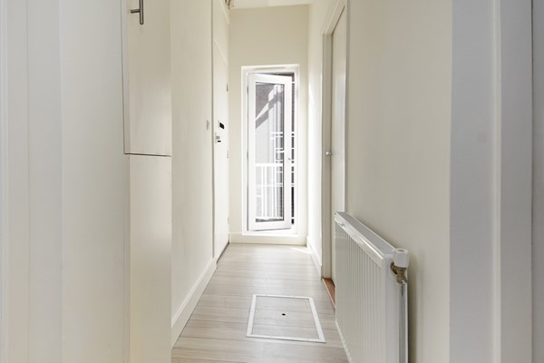 Medium property photo - Elise van Calcarstraat 9, 2522 MA Den Haag